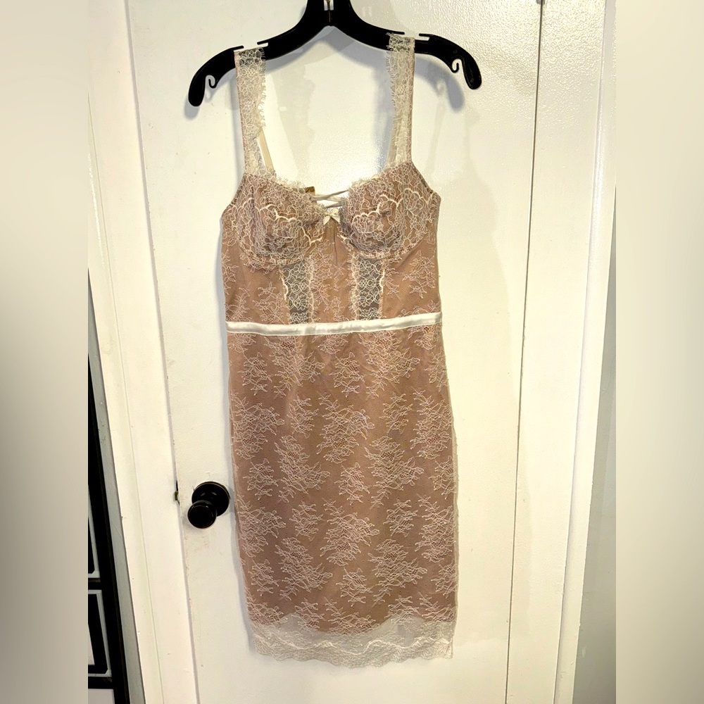 Victoria's Secret 36C/36D L corset DRESS slip Nude WHITE lace Large $150+